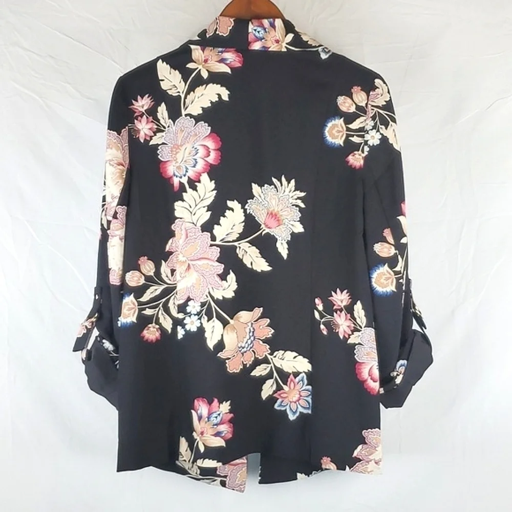 Chico's Black and Pink Floral Blazer‎ Jacket - Picture 8 of 9